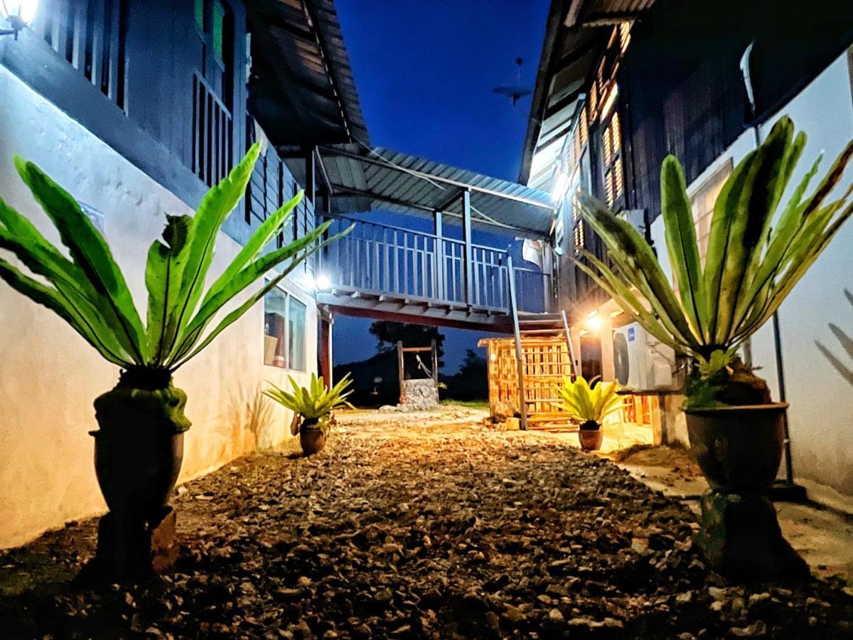 Kejora Homestay Kangar Exteriör bild