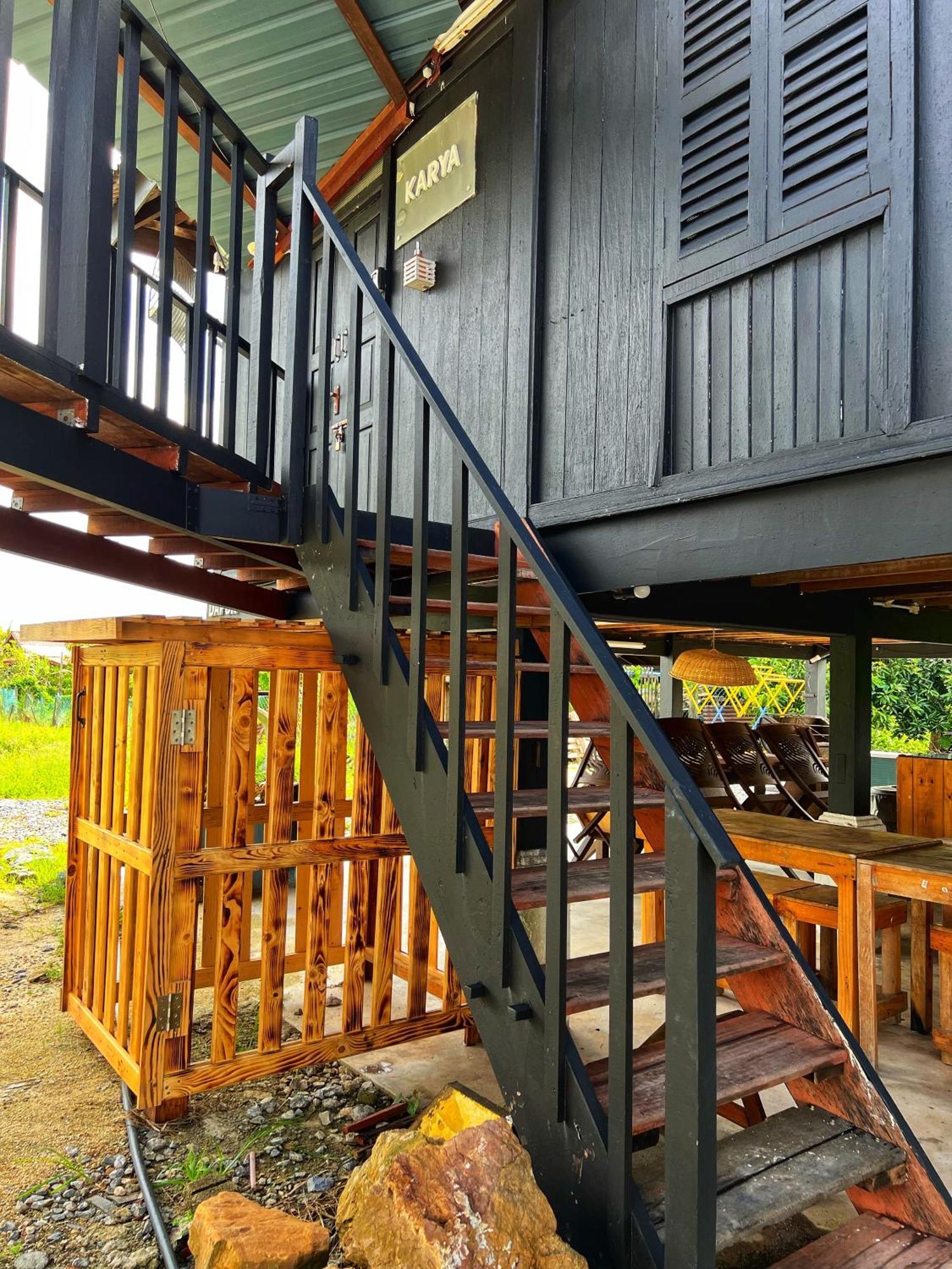 Kejora Homestay Kangar Exteriör bild