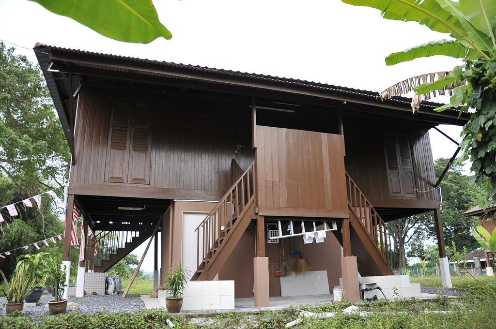 Kejora Homestay Kangar Exteriör bild